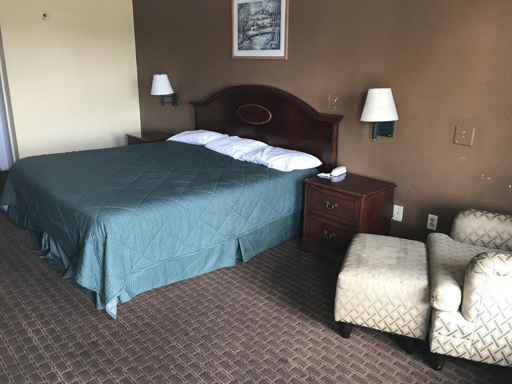 Relax Inn Canton Luaran gambar